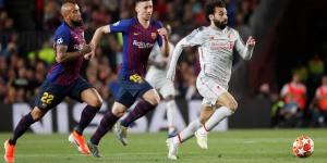 برشلونة يحاول "خطف" محمد صلاح بعد رسالته "الغامضة"