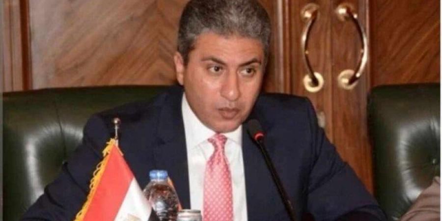 وزير السياحة يبحث مع غرفة التجارة المصرية البريطانية جذب الاستثمارات إلى مصر