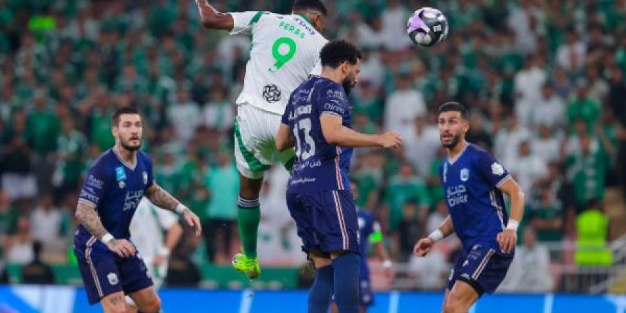 دوري روشن السعودي: ثنائية للاهلي جدة في شباك الرائد