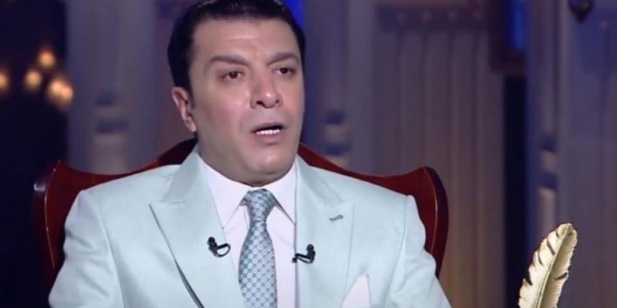 نقل مصطفى كامل للمستشفى بعد تعرضه لوعكة صحية