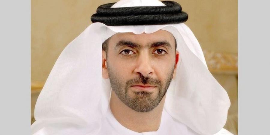 سيف بن زايد: شهداء الوطن أضاؤوا بتضحياتهم المستقبل المشرق