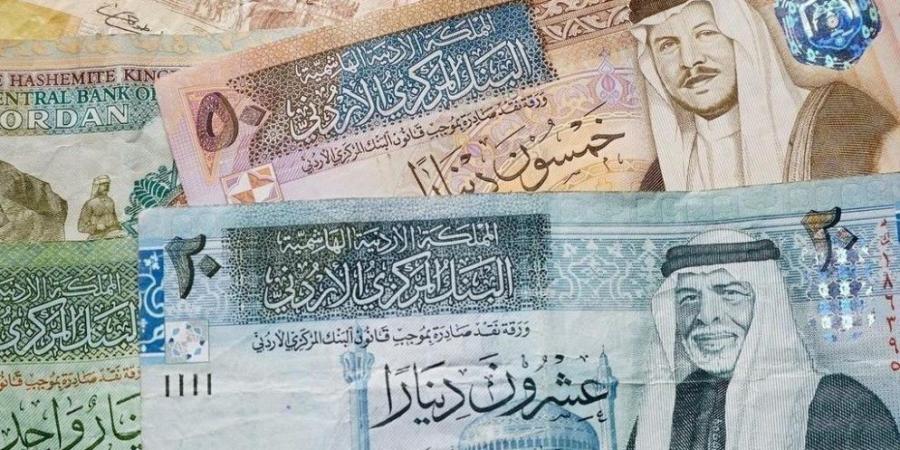 الحكومة: الدين العام لا يحتسب بالنسب بل بالقيم