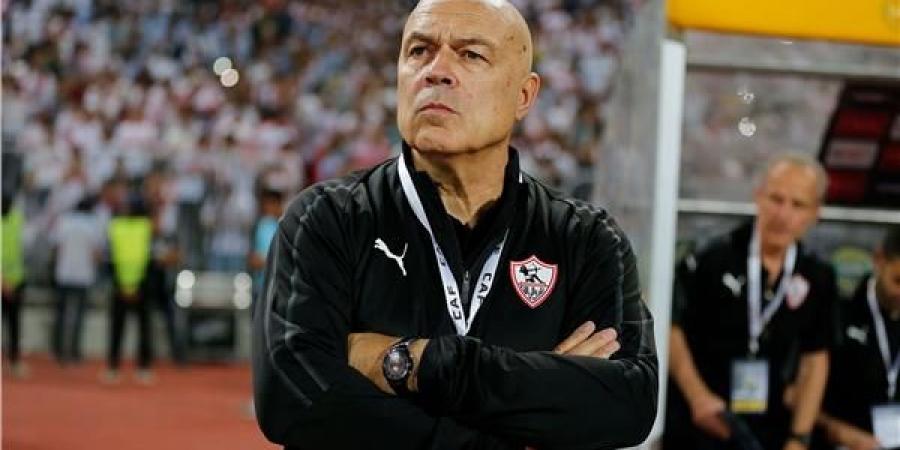 جروس يلقي محاضرة على لاعبي الزمالك قبل لقاء سيراميكا