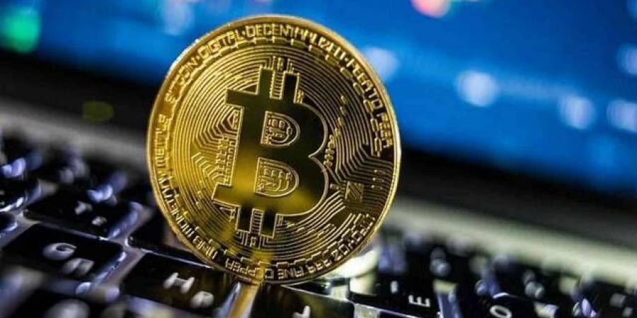 قراصنة يسطون على 300 مليون دولار من العملات الرقمية